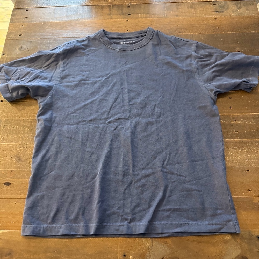 Vineyard Vines blue Heavyweight Peruvian Cotton Men's T-Shirt Medium